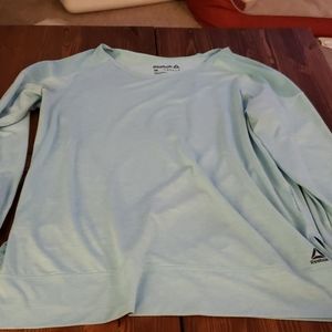 Reebok long sleeve 4/30$